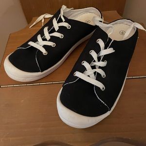 Black slip on sneakers size 8